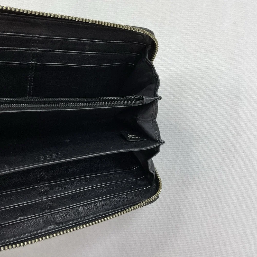 Vintage Coach Wallet Chelsea Pebbled Leather Black Zip Around Credit Card Long